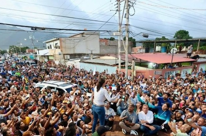 Venezuela: ¿la democracia a la vuelta de la esquina?