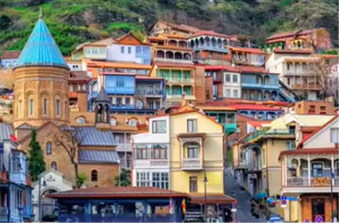 Georgia, una transformación con aliento europeísta entre las montañas del Cáucaso Georgia, una transformación con aliento europeísta entre las montañas del Cáucaso