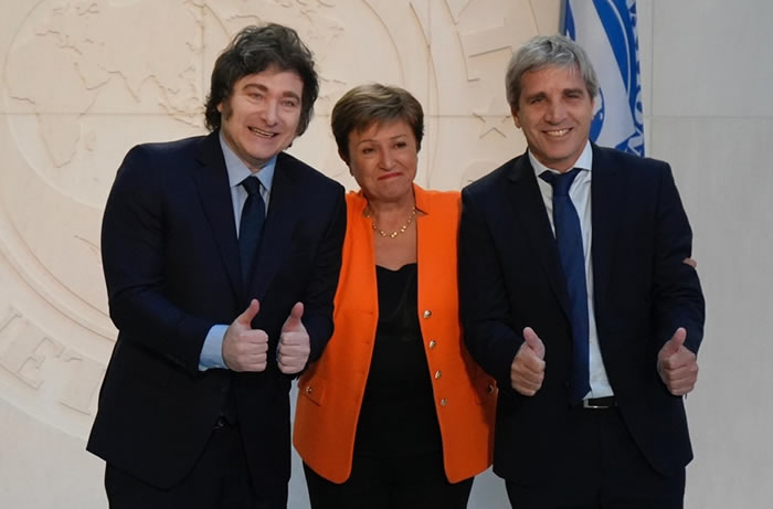 Javier Milei, Kristalina Gueorguieva y Luis Toto Caputo | Foto: infobae.com Javier Milei, Kristalina Gueorguieva y Luis Toto Caputo | Foto: infobae.com