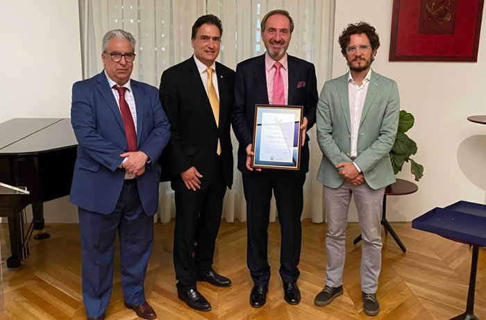 Exembajador suizo en Cuba: «No podíamos ser cómplices del horror»