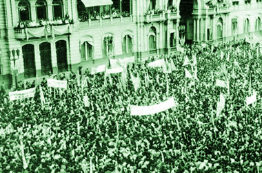 Una batalla de narrativas: fomentar el apoyo público a la renovación democrática Una batalla de narrativas: fomentar el apoyo público a la renovación democrática